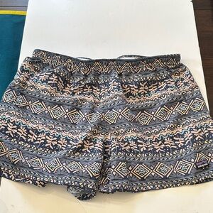 Patagonia Women's baggies 5 inch Geometric Patterned Shorts - Blue and Cream
